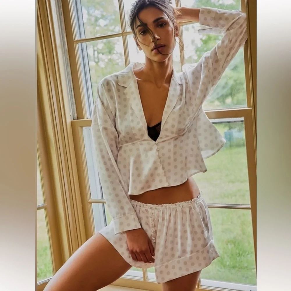 FREE PEOPLE INTIMATELY BEAUTY SLEEP PAJAMA SET in White NWT sz L - Picture 1 of 7